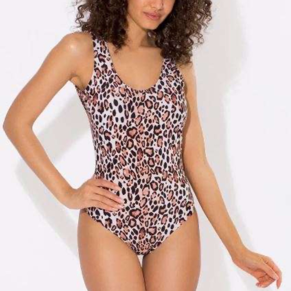 Smart & Sexy French Cut One Piece Swimsuit Size Small